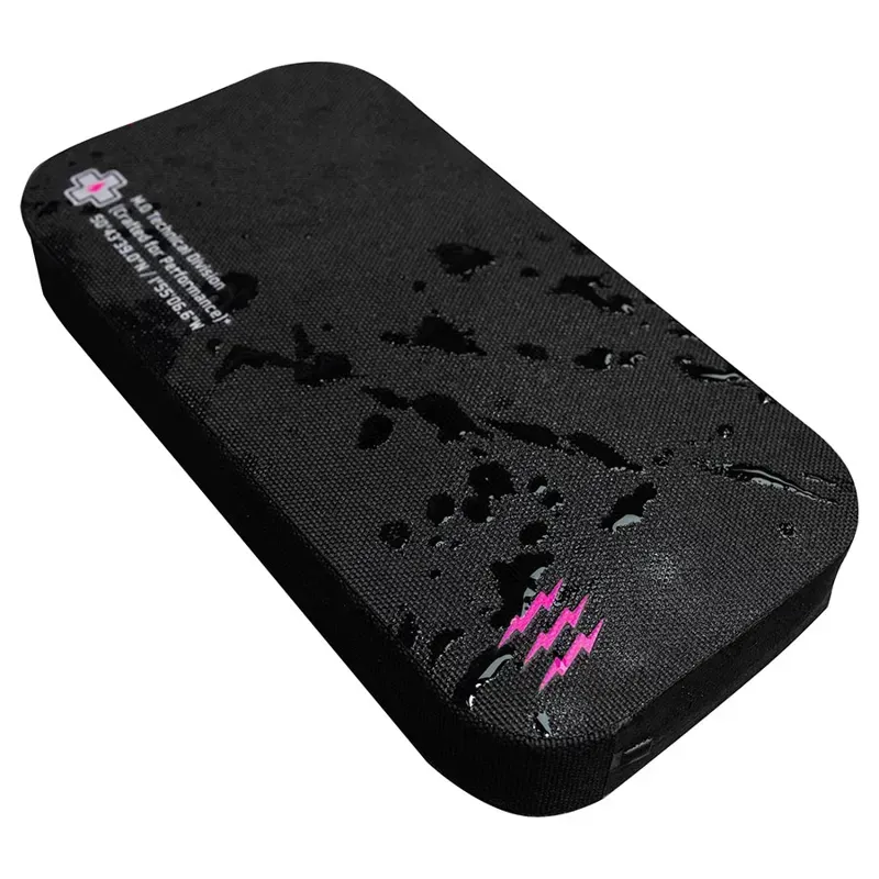 Muc-Off Waterproof Essentials Case in Black