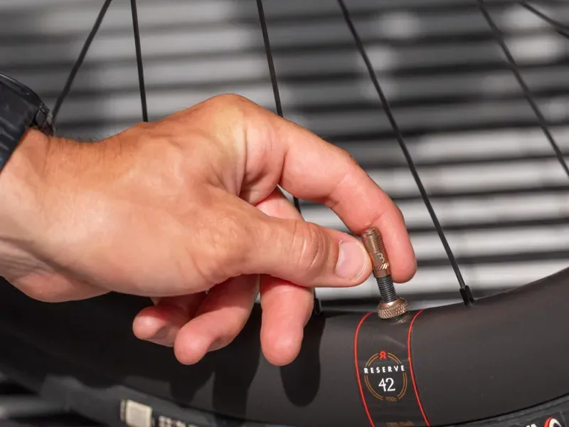 BBB BTI-165 CoreCap Valve Cap 2-piece Set in Copper