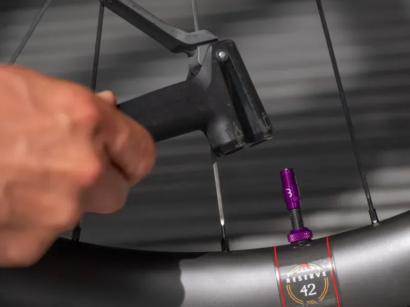 BBB BTI-165 CoreCap Valve Cap 2-piece Set in Purple