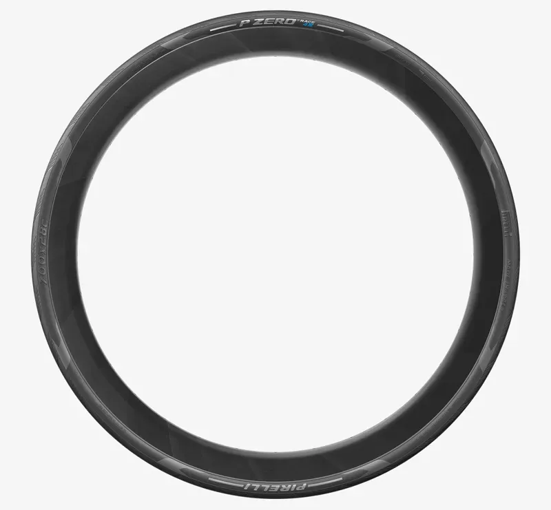 P Zero Race 4S Black 700x