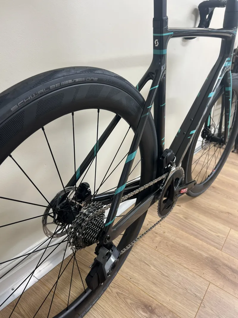 Scott Addict RC Super Sonic LTD Sram Rival AXS Road Bike-7