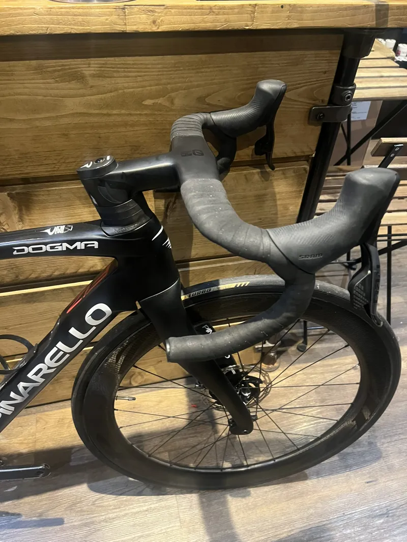 Pinarello Dogma F12  X-Light LTD Sram AXS-4
