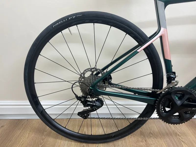 Cannondale SuperSix EVO Carbon Disc Women's Road Bike - 2020-1