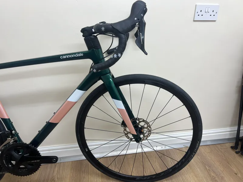 Cannondale SuperSix EVO Carbon Disc Women's Road Bike - 2020-3