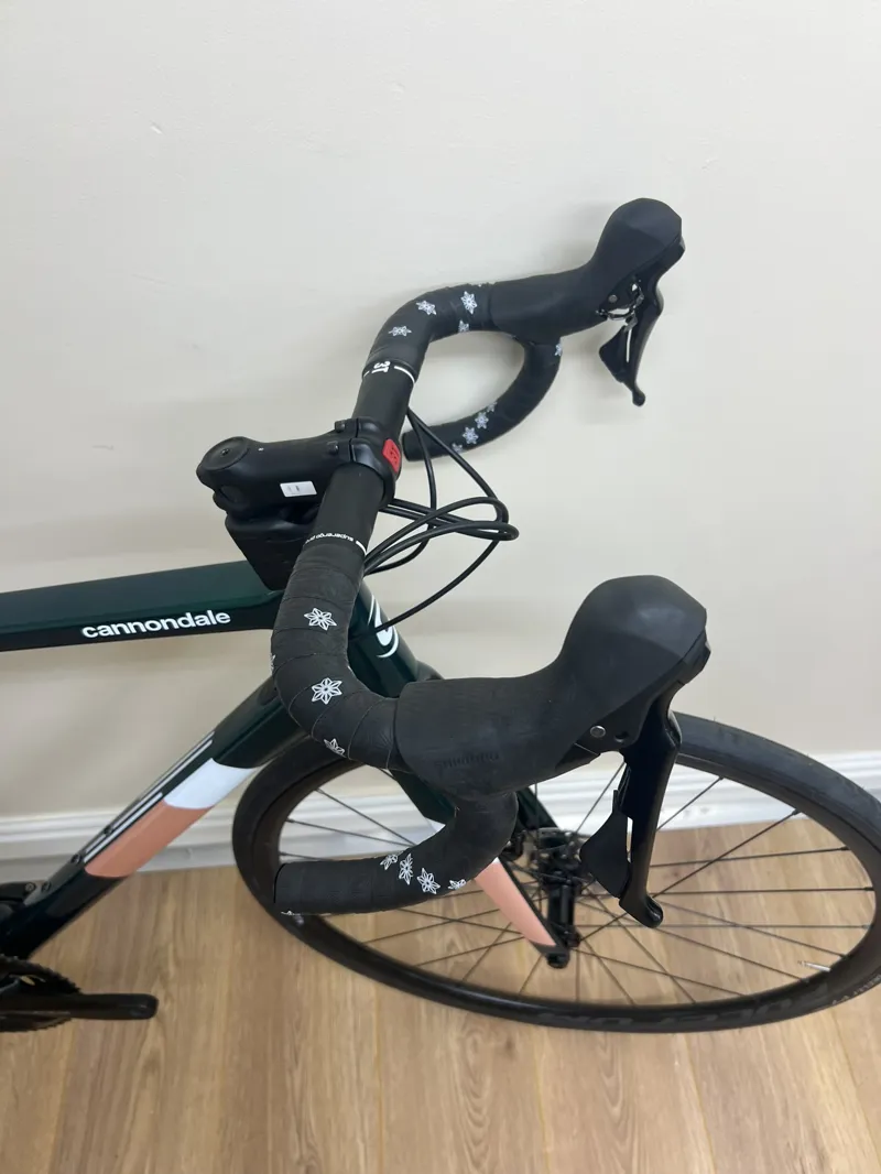 Cannondale SuperSix EVO Carbon Disc Women's Road Bike - 2020-4