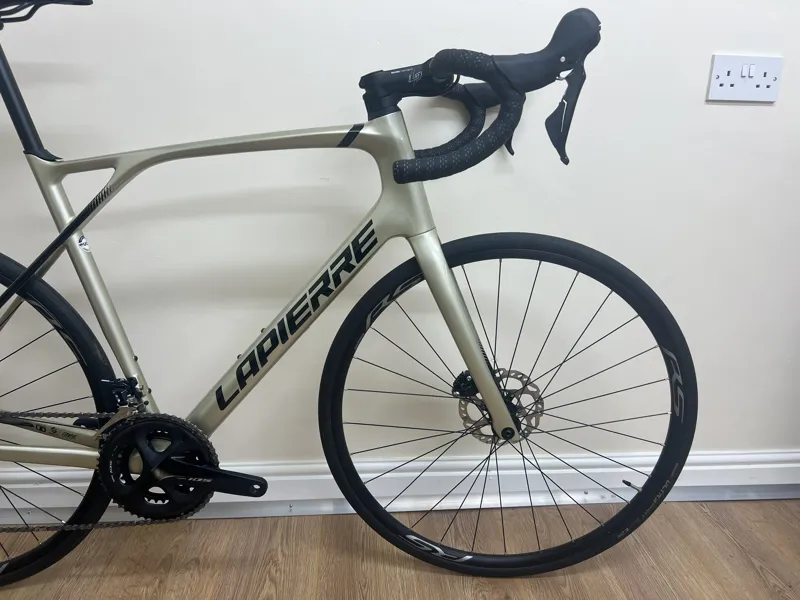 Lapierre Pulsium 5.0 Disc 105 Carbon Road Bike-2