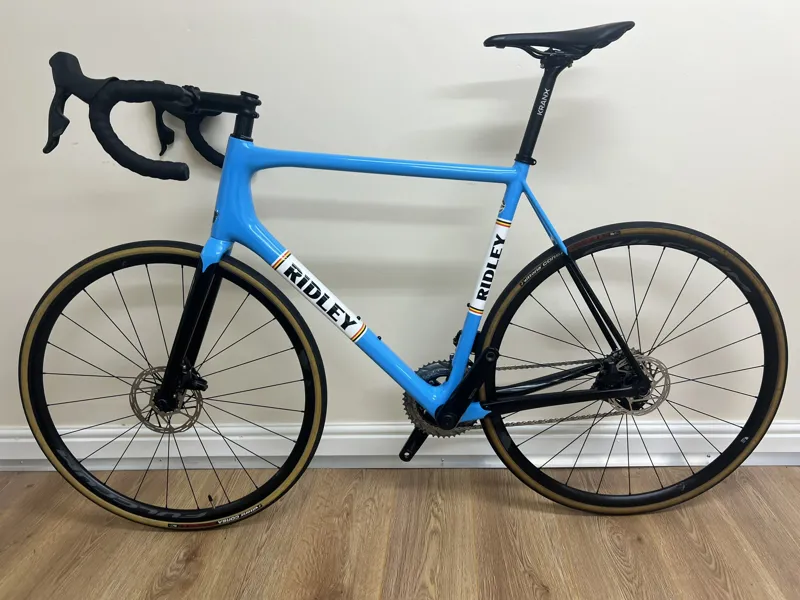 Ridley Helium SLX Disc Retro Blue ULT Road Bike-7