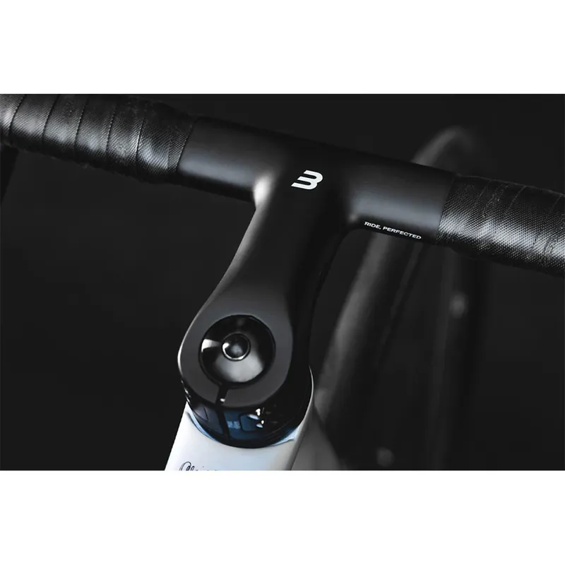 Basso Levita Integrated Handlebar Black 4-1