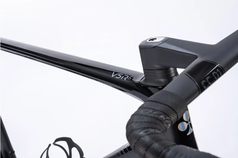 Colnago V5rs Disc 2025 Carbon Road Bike Ultegra Di2 VRBK-4