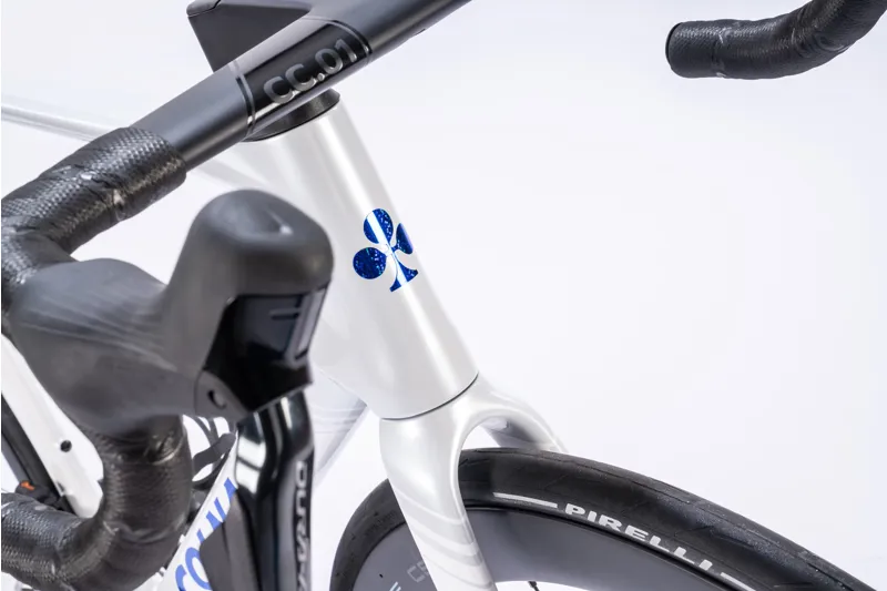 Colnago V5rs Disc 2025 Carbon Road  Bike Dura Ace Di2 VRWB-3