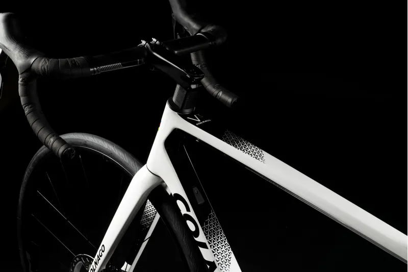 Colnago V3 Disc 2023 Complete Road Bike Rival AXS Code Mkwk Colnago V3 Disc 2023 Complete Road Bike Rival AXS Code Mkwk