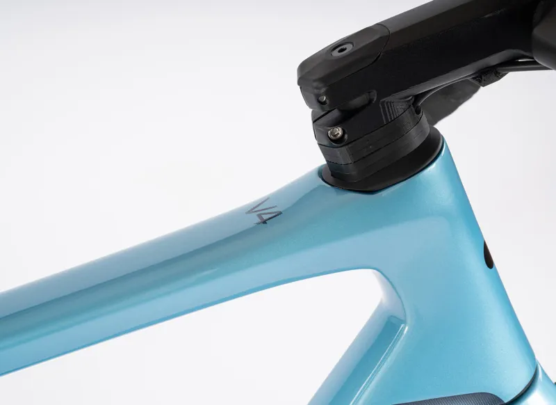 Colnago V4 Disc 2025 Complete Road Bike Shimano 105 Di2 12 Speed-6