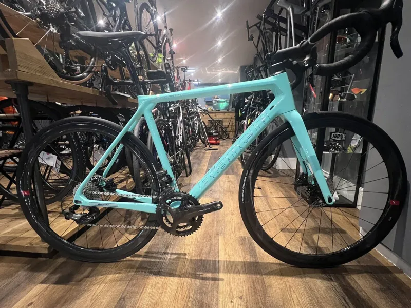 Bianchi Specialissima CV Campagnolo Super Record EPS 12SP Display bike-1