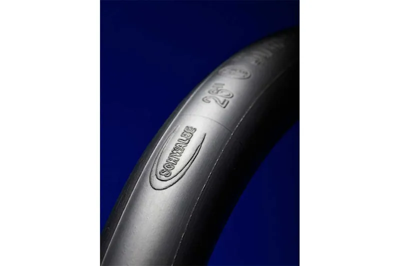 Schawlbe Schrader Inner Tube in Black